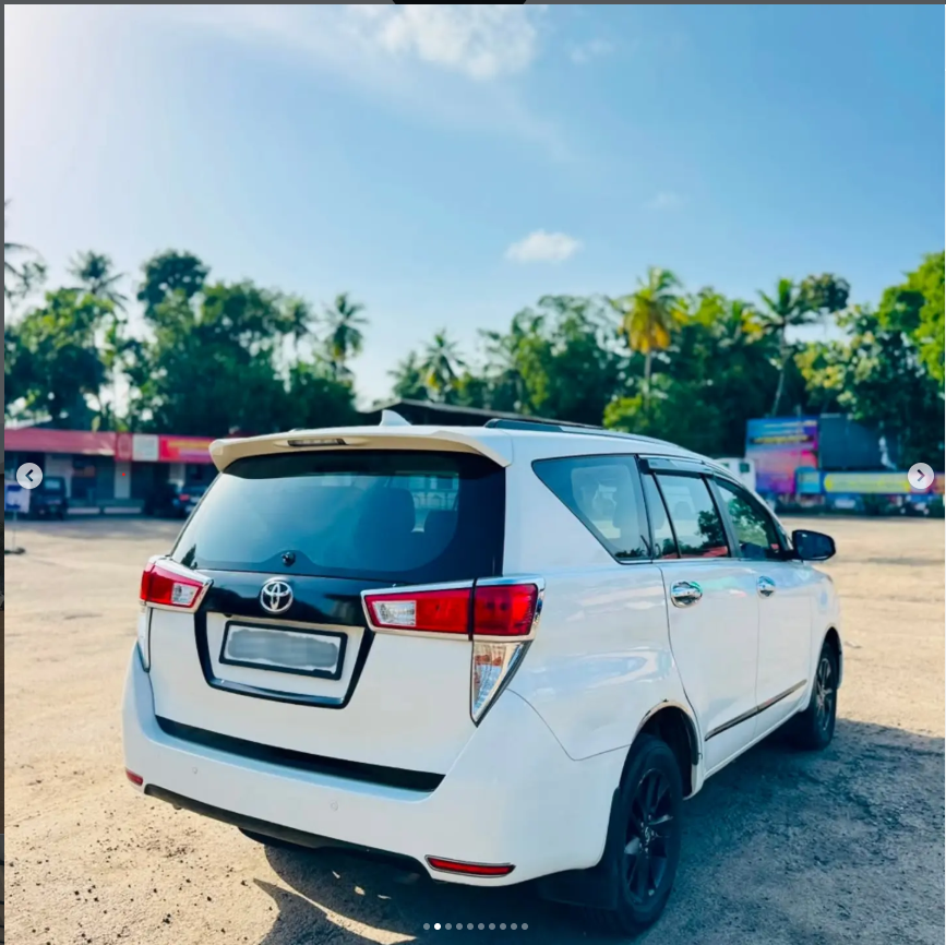 2016 Toyota Innova Crysta 2.4 V — photo 2