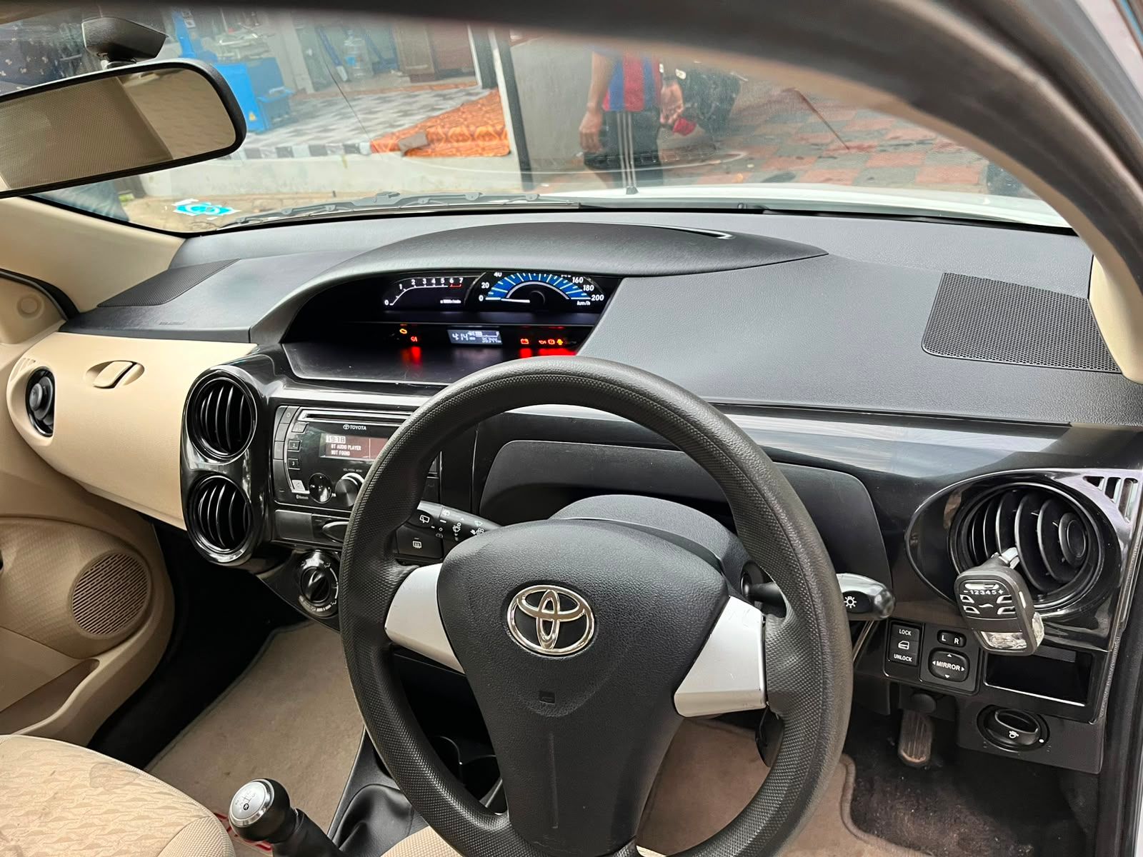 2018 Toyota Etios Liva V (5/6)