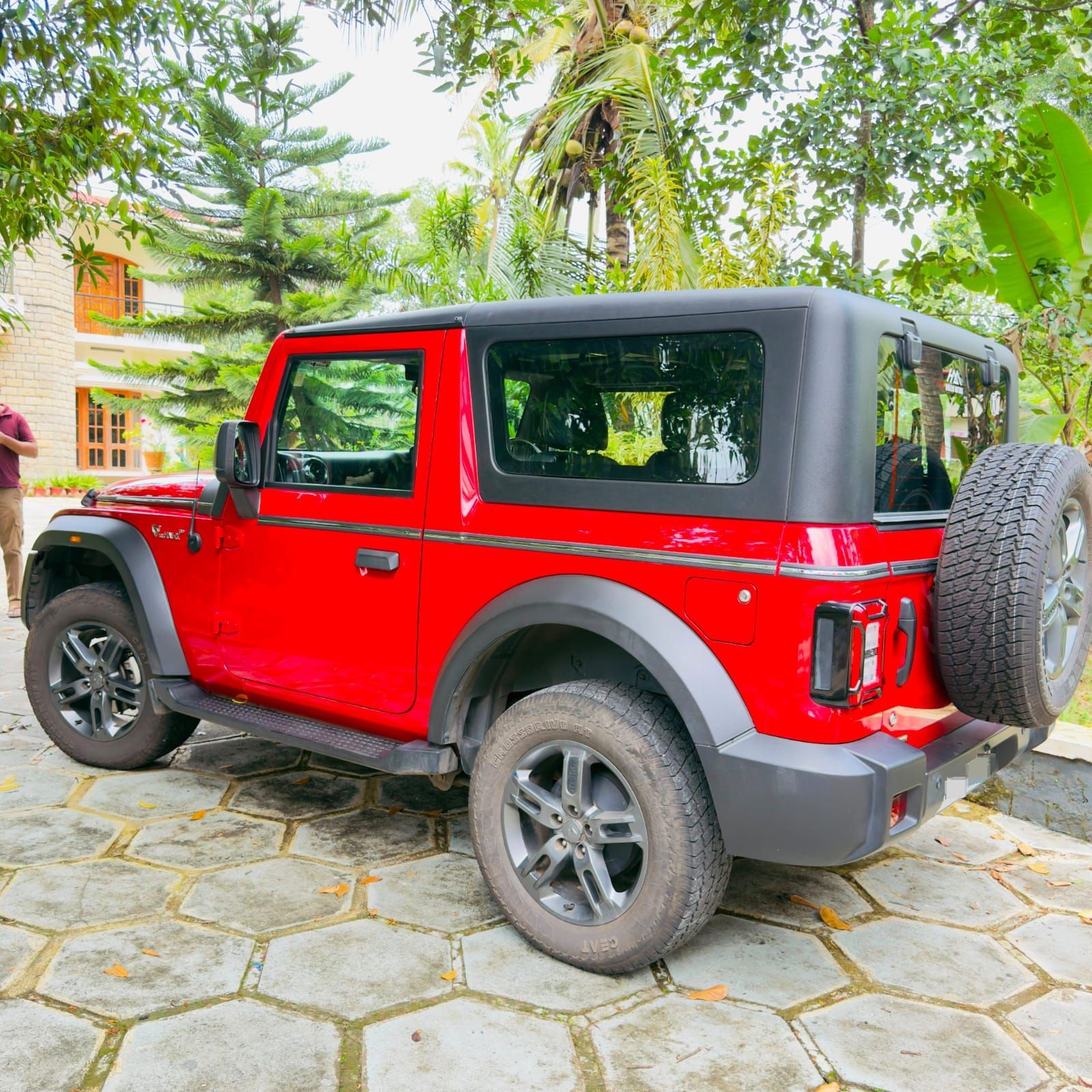 2023 Mahindra Thar LX 4WD AT (4/8)