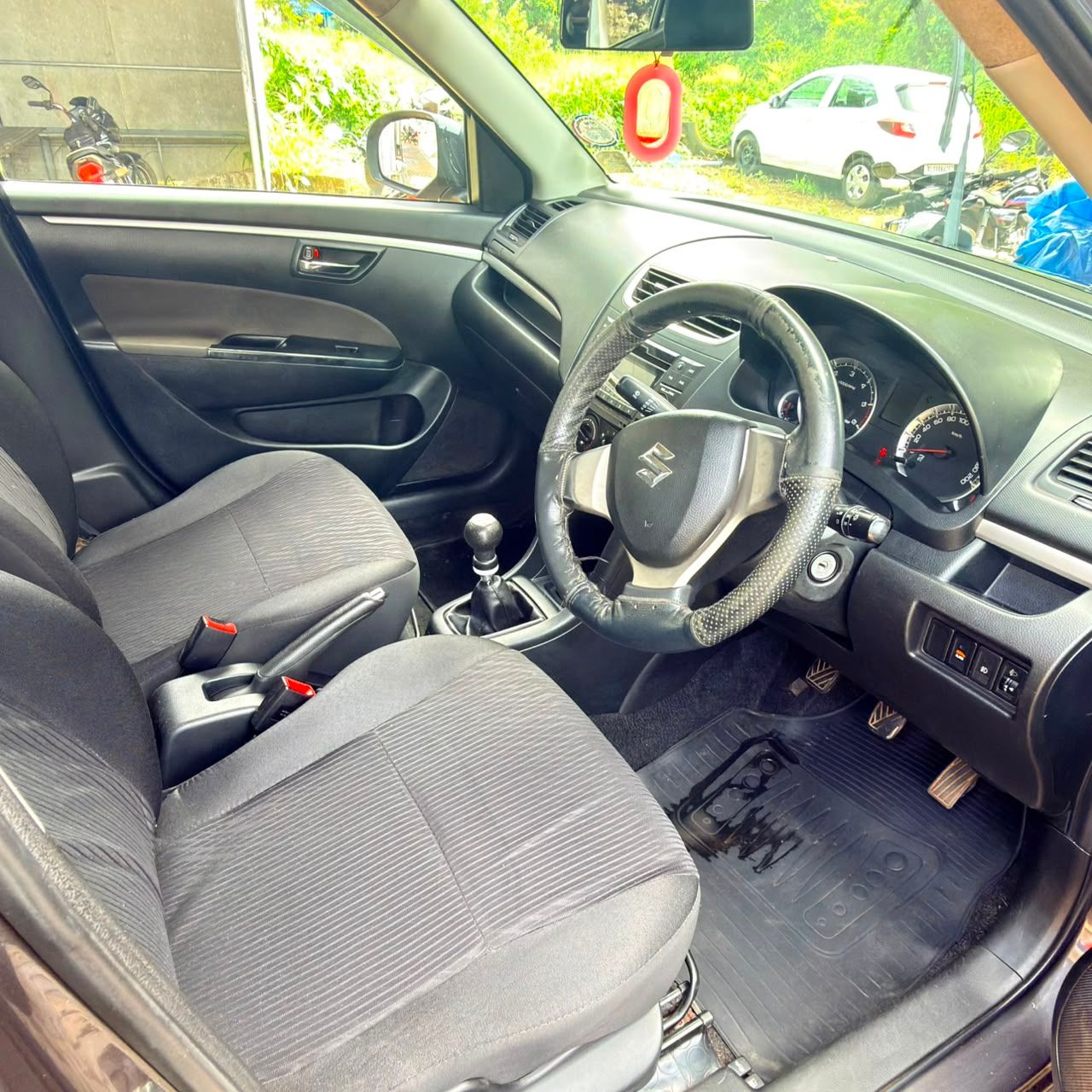 2014 Maruti Suzuki Swift VDI ABS (7/7)