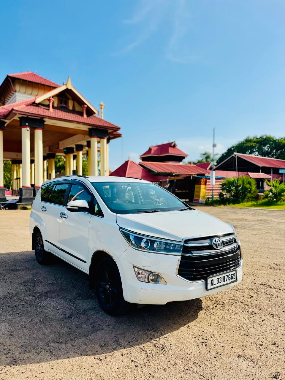 2016 Toyota Innova Crysta V 2.4 (3/10)