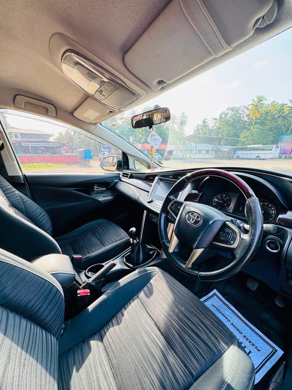 2016 Toyota Innova Crysta V 2.4 (8/10)